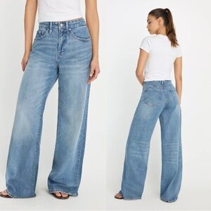 Good American Good Ease Jeans in Medium Wash